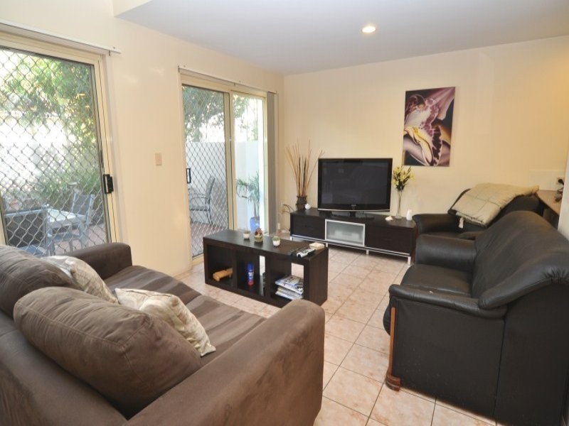 22/60 Caseys Road, Hope Island QLD 4212