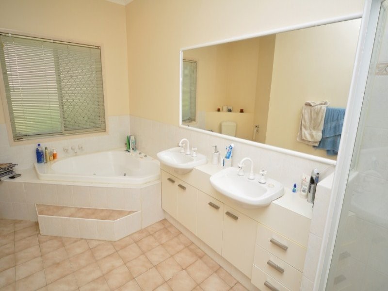 22/60 Caseys Road, Hope Island QLD 4212