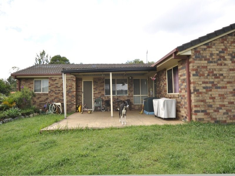 10 Guy Lane, Oxenford QLD 4210