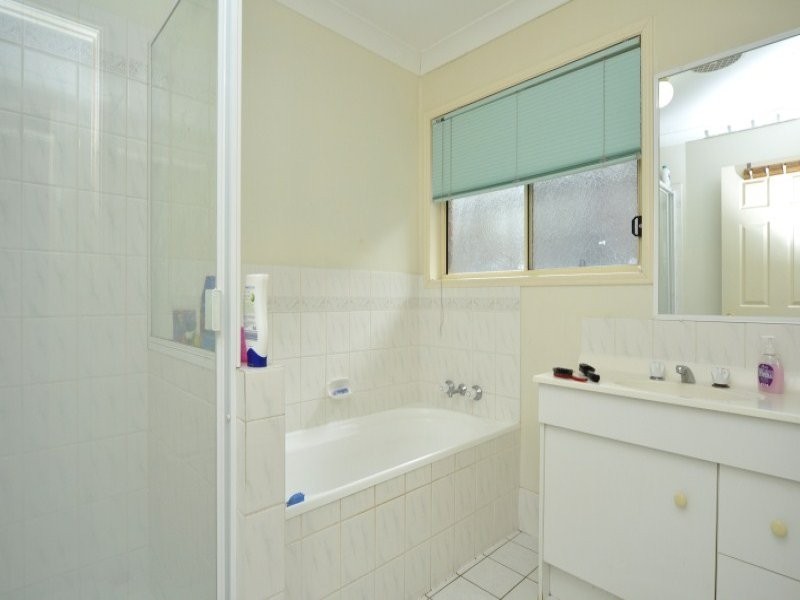 10 Guy Lane, Oxenford QLD 4210