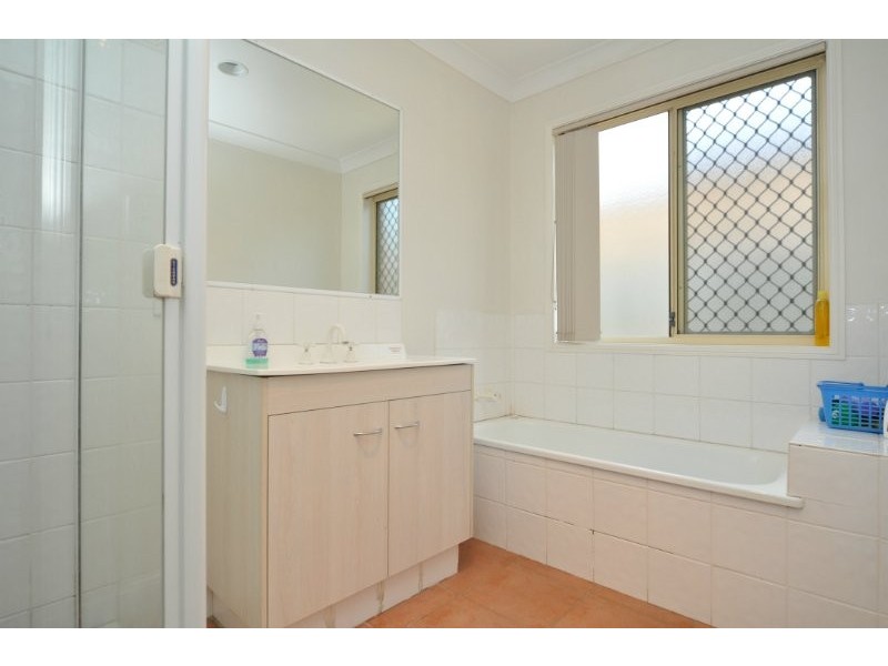 35 TRADE WINDS DRIVE, Helensvale QLD 4212