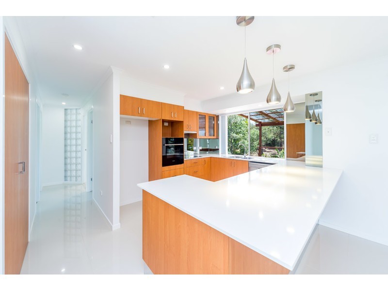 24 Latrobe Avenue, Helensvale QLD 4212