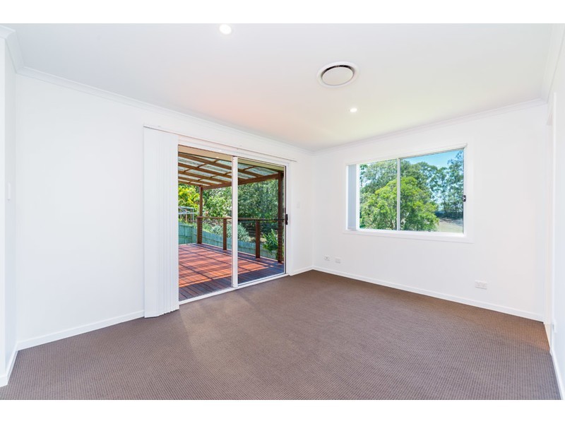 24 Latrobe Avenue, Helensvale QLD 4212