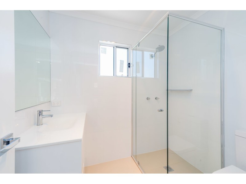 24 Latrobe Avenue, Helensvale QLD 4212