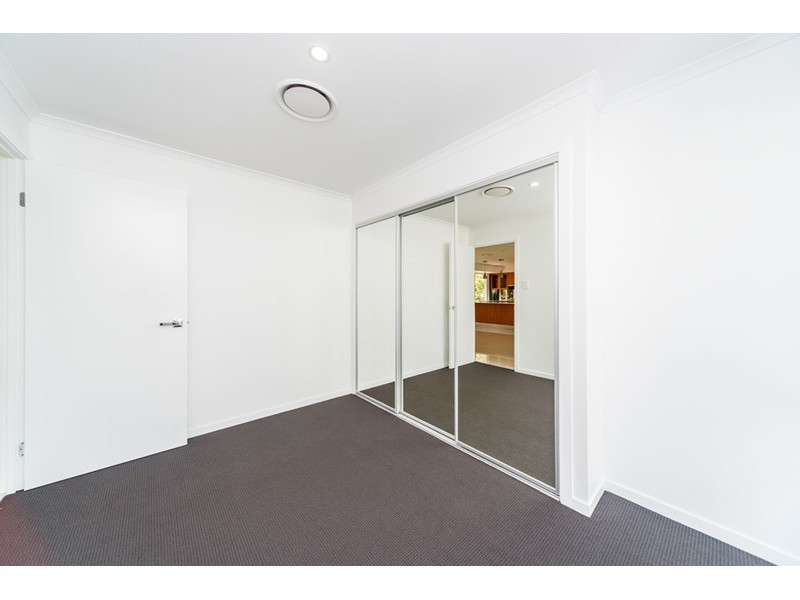 24 Latrobe Avenue, Helensvale QLD 4212