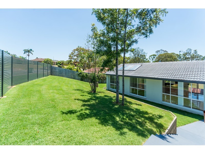 24 Latrobe Avenue, Helensvale QLD 4212