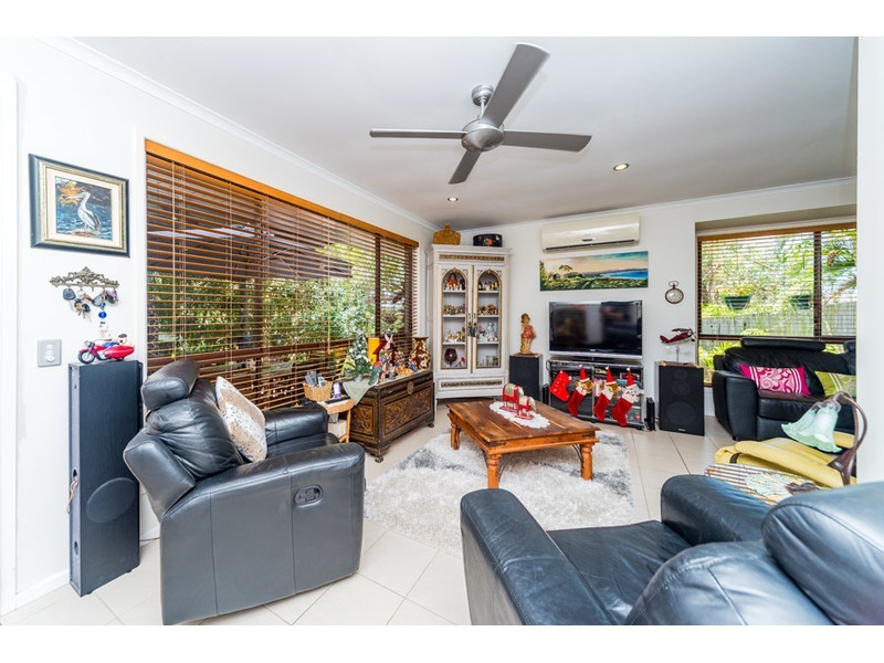 4 Atherton Court, Helensvale QLD 4212