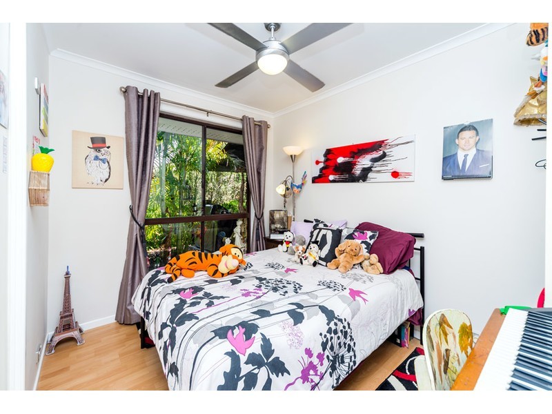 4 Atherton Court, Helensvale QLD 4212
