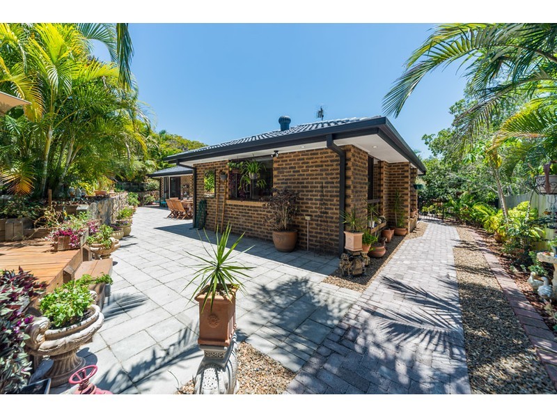4 Atherton Court, Helensvale QLD 4212