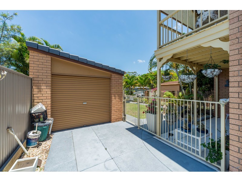 2/7 Woodgate Place, Paradise Point QLD 4216