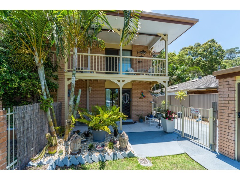 2/7 Woodgate Place, Paradise Point QLD 4216