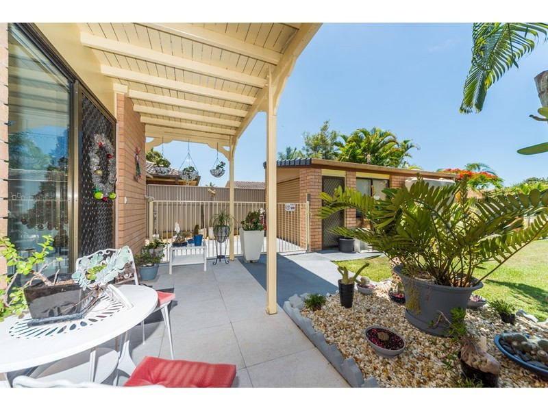 2/7 Woodgate Place, Paradise Point QLD 4216