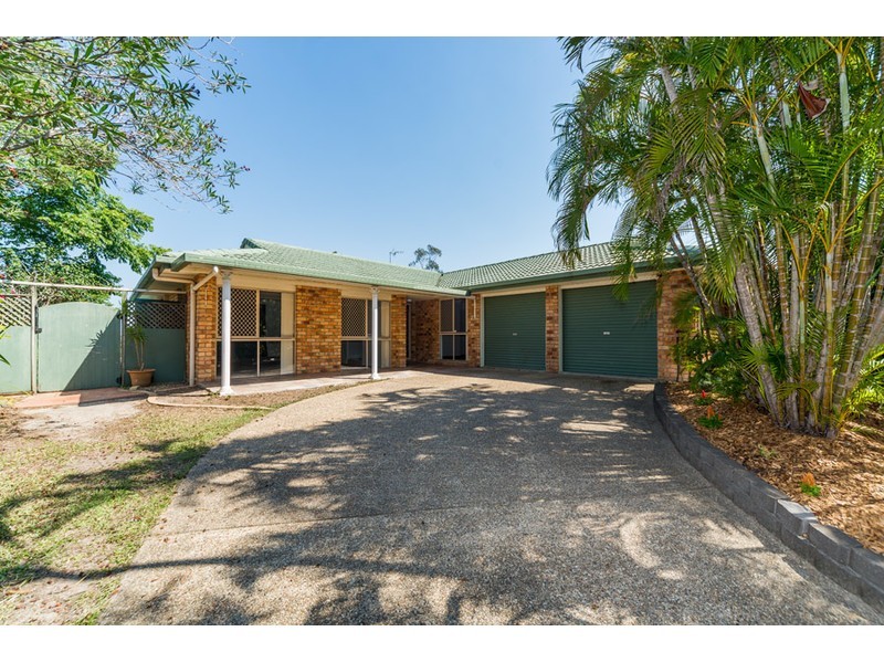28 Adaminaby Drive, Helensvale QLD 4212