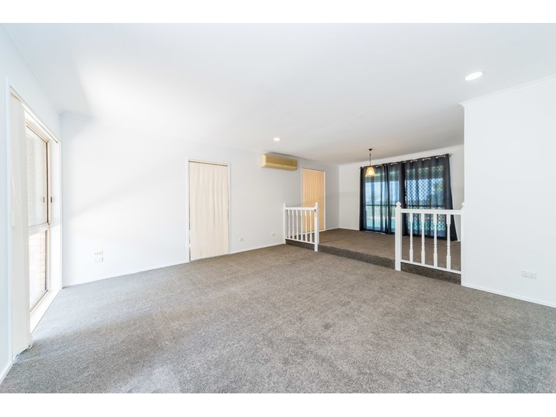 28 Adaminaby Drive, Helensvale QLD 4212