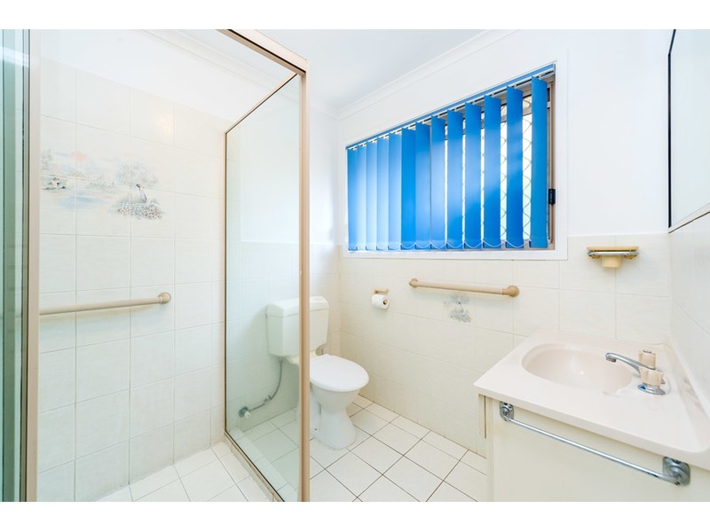 28 Adaminaby Drive, Helensvale QLD 4212