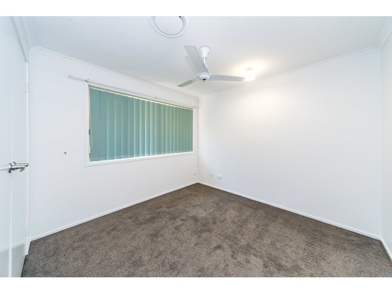 28 Adaminaby Drive, Helensvale QLD 4212