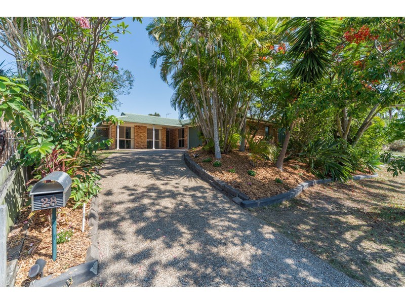 28 Adaminaby Drive, Helensvale QLD 4212