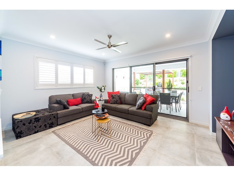 215 Riverstone Crossing, Maudsland QLD 4210