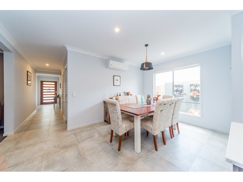 215 Riverstone Crossing, Maudsland QLD 4210