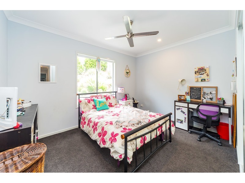 215 Riverstone Crossing, Maudsland QLD 4210