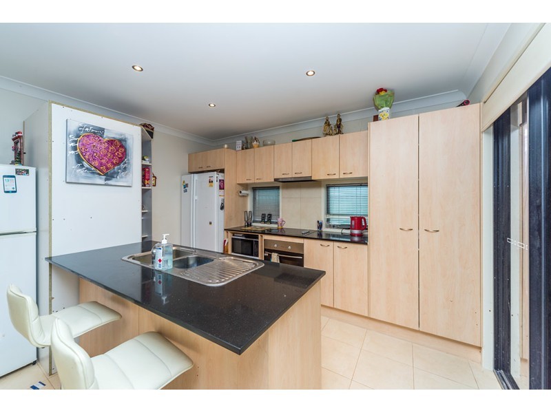 2/10 Wilmington Court, Helensvale QLD 4212