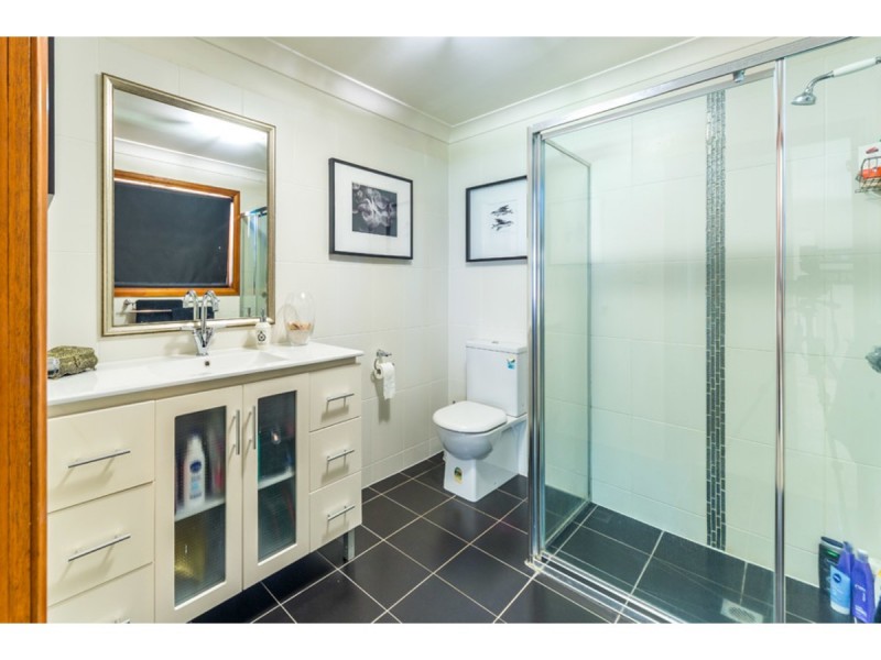 36 Derwent Avenue, Helensvale QLD 4212