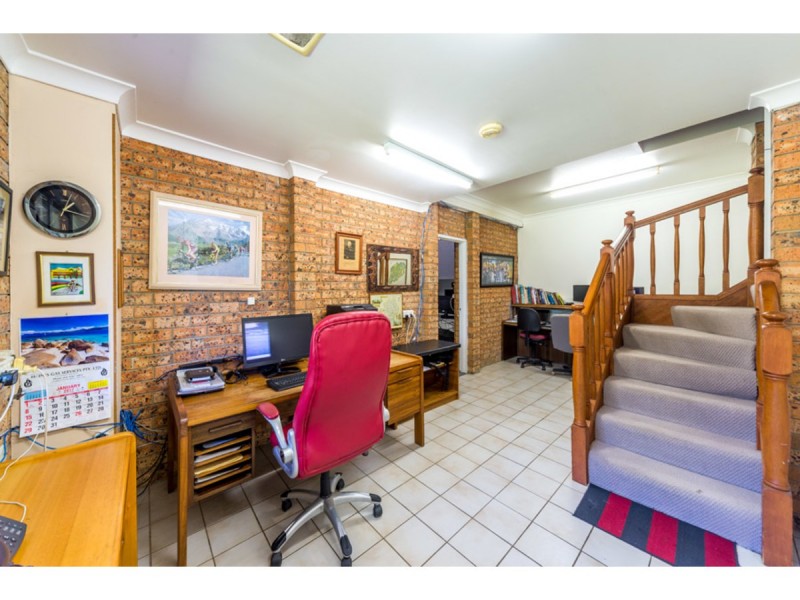 36 Derwent Avenue, Helensvale QLD 4212