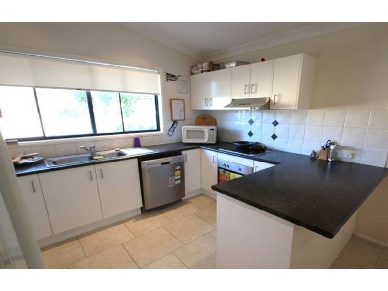 2 Hialeah Crescent, Helensvale QLD 4212