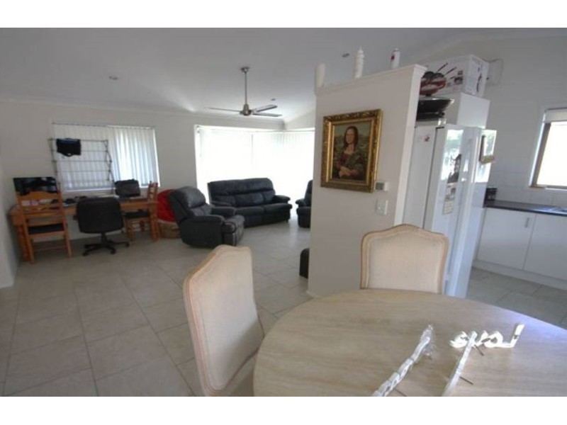 2 Hialeah Crescent, Helensvale QLD 4212