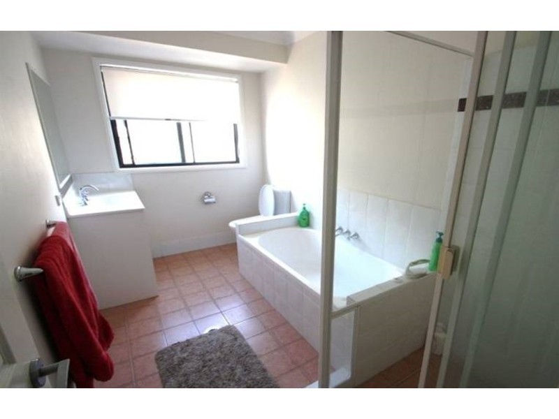 2 Hialeah Crescent, Helensvale QLD 4212