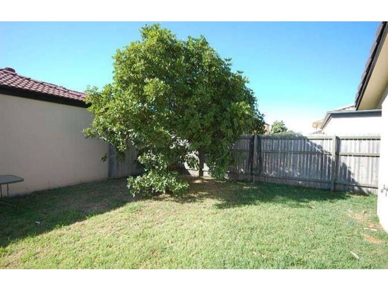 2 Hialeah Crescent, Helensvale QLD 4212