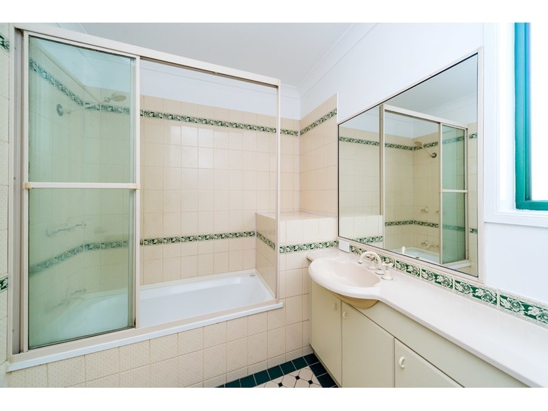 7/19 Doyalson Place, Helensvale QLD 4212