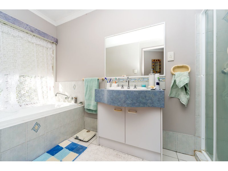 3 Erindale Court, Helensvale QLD 4212