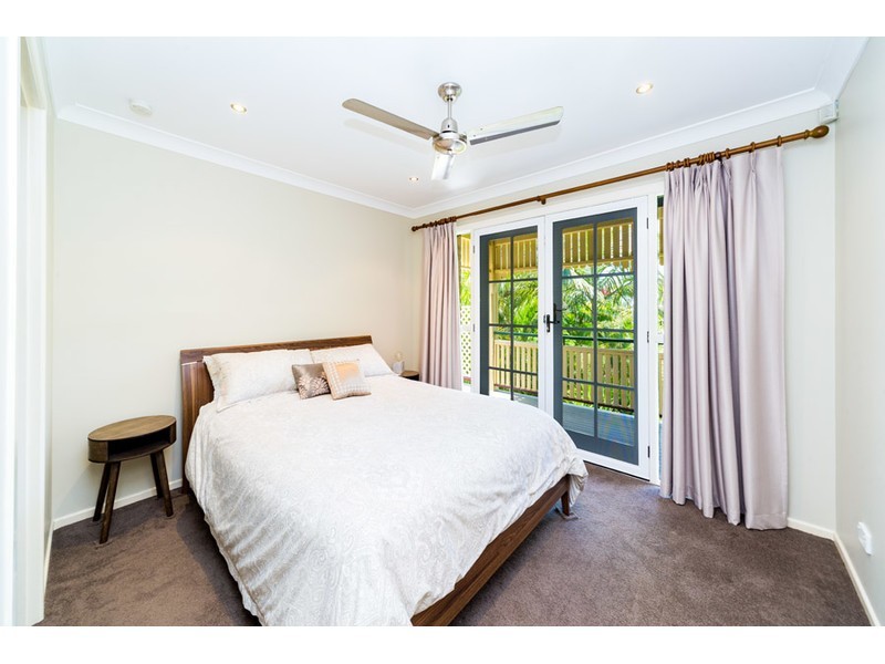 28 Tamworth Drive, Helensvale QLD 4212