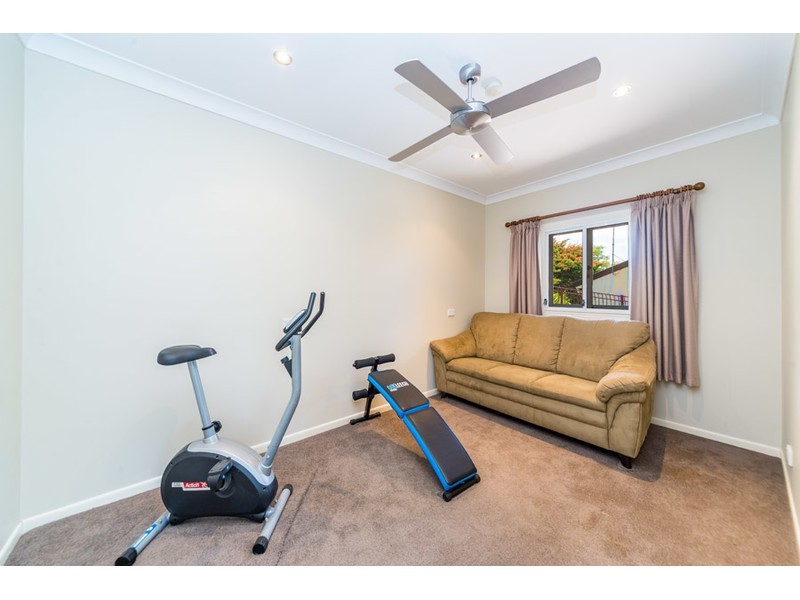 28 Tamworth Drive, Helensvale QLD 4212