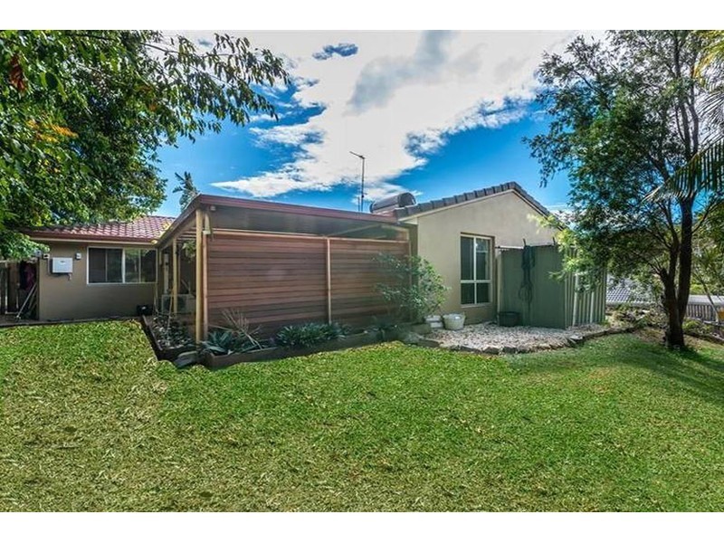 13 Pineneedle Court, Oxenford QLD 4210