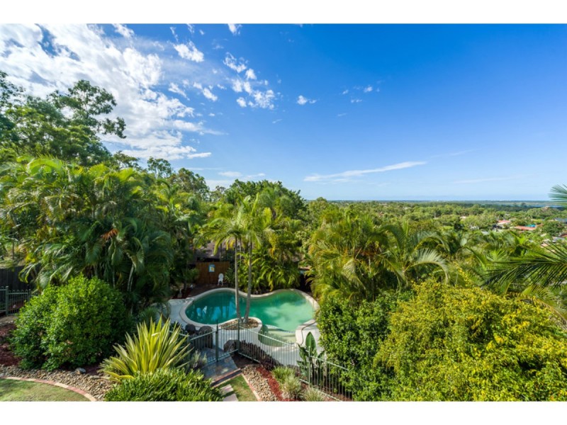 7 Highvale Drive, Helensvale QLD 4212