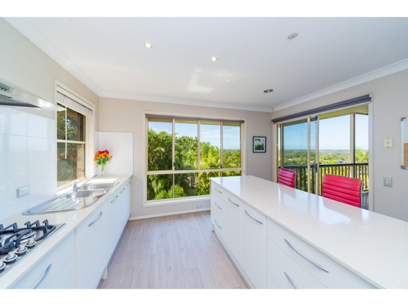 7 Highvale Drive, Helensvale QLD 4212