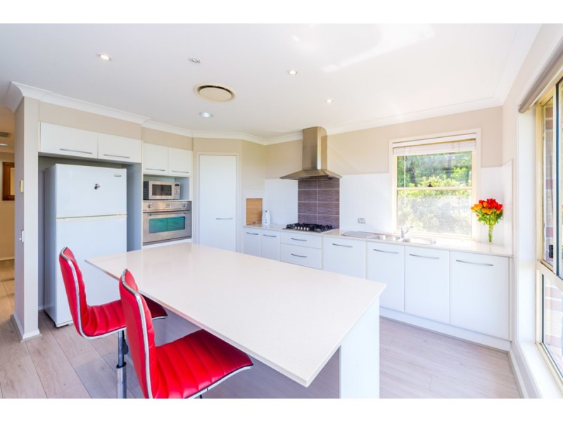 7 Highvale Drive, Helensvale QLD 4212