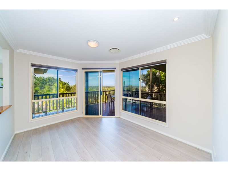 7 Highvale Drive, Helensvale QLD 4212