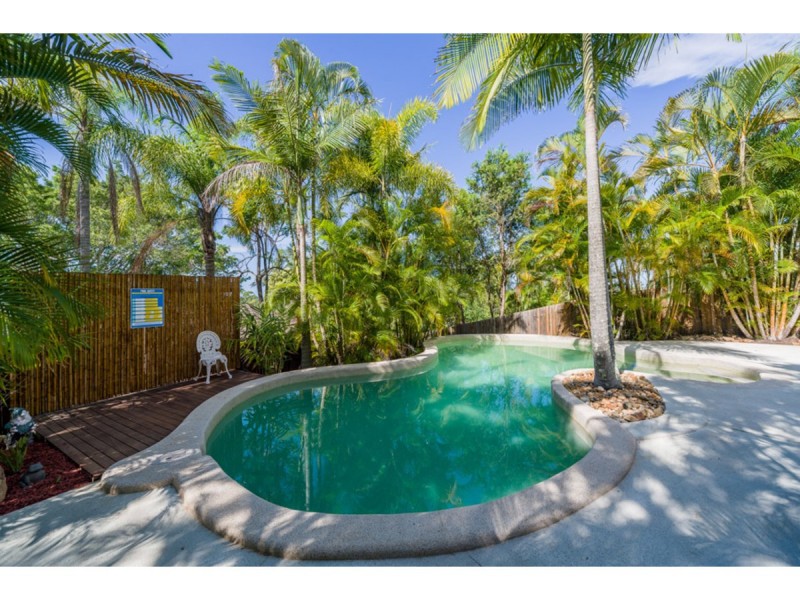 7 Highvale Drive, Helensvale QLD 4212