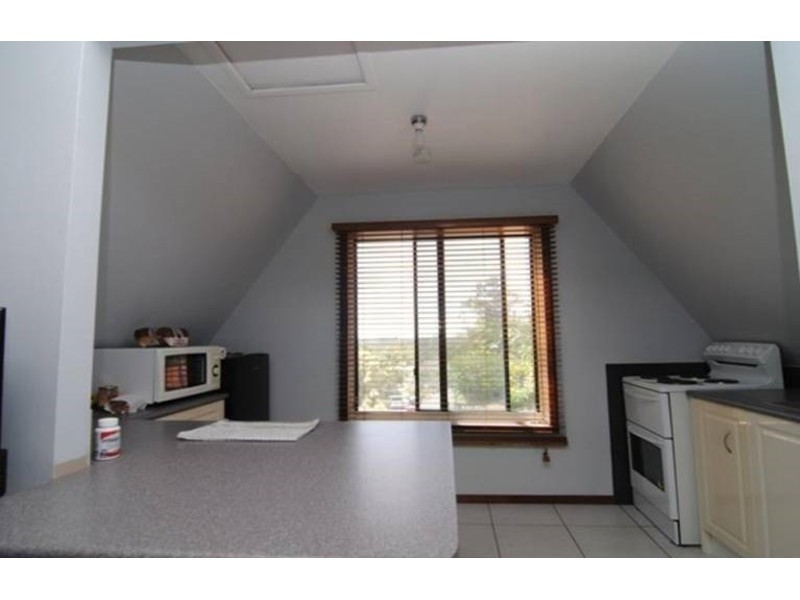 18 Robe Court, Helensvale QLD 4212