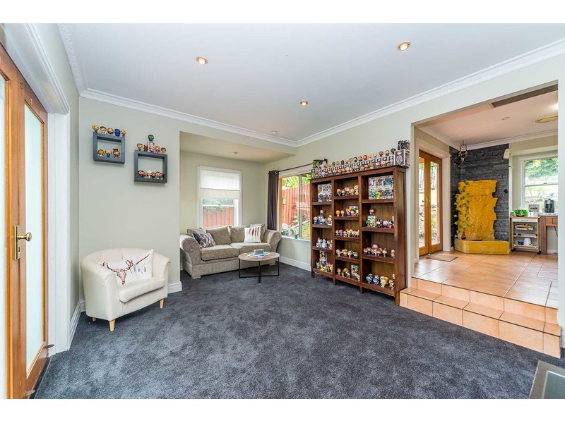 12 Pacific Pines Boulevard, Pacific Pines QLD 4211