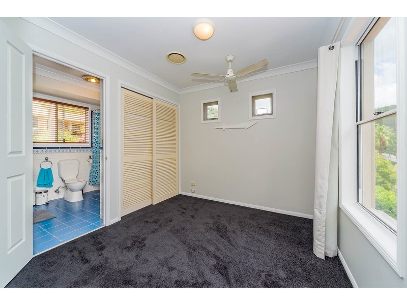 12 Pacific Pines Boulevard, Pacific Pines QLD 4211