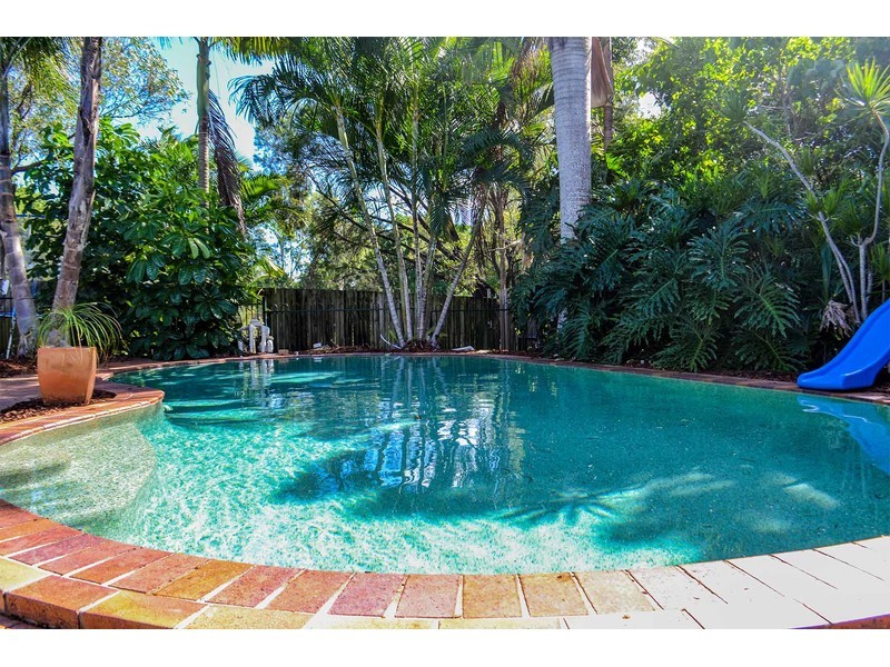 6 Mundulla Place, Helensvale QLD 4212