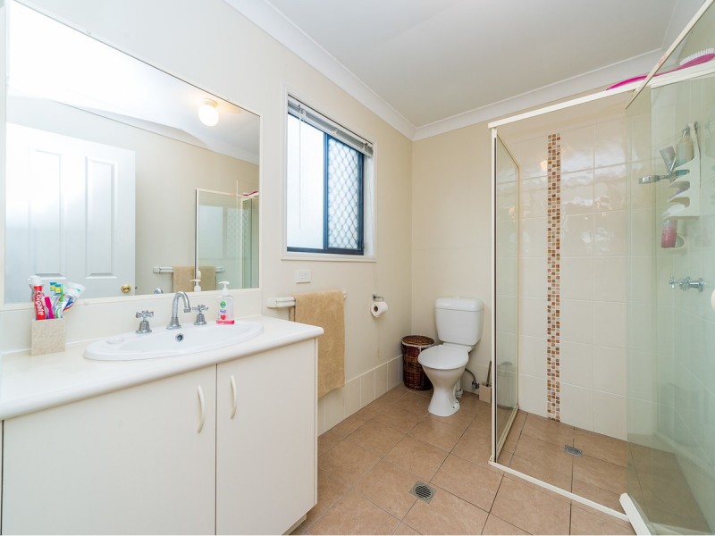 7 Duror Street, Pacific Pines QLD 4211