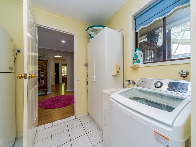 12 Renmark Court, Helensvale QLD 4212