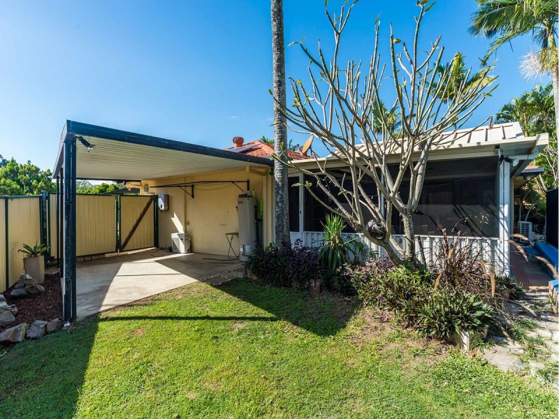 12 Renmark Court, Helensvale QLD 4212