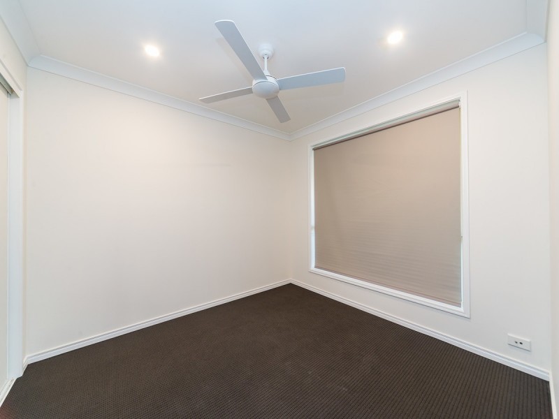 19 Papara Street, Pacific Pines QLD 4211