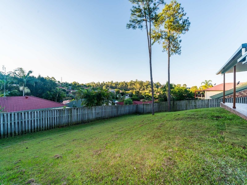 19 Papara Street, Pacific Pines QLD 4211